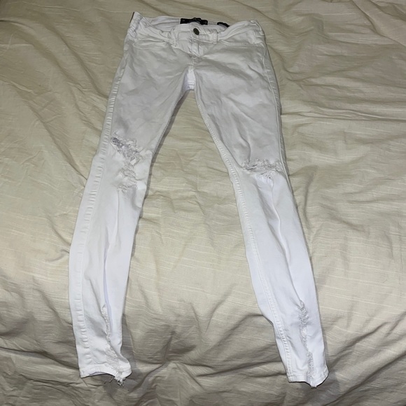 Hollister jeans - Picture 1 of 3